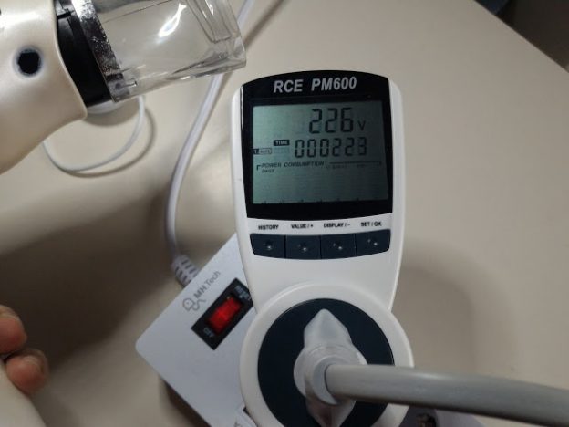 Aiuto per misuratore di corrente potenza - Generale - Arduino Forum