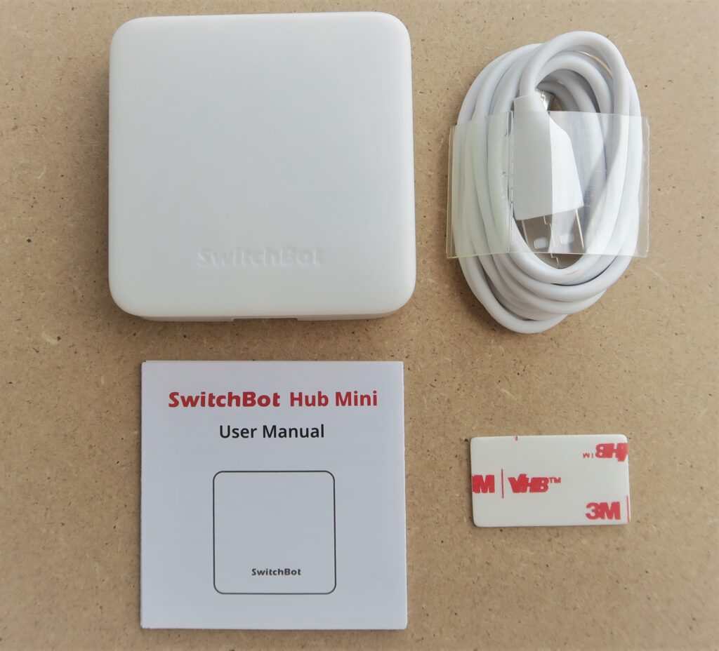 Unboxing SwitchBot Hub Mini