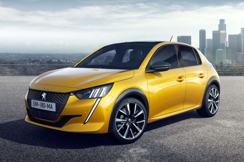 Peugeout e-208 auto elettrica