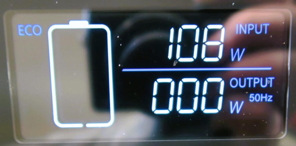 Display Bluetti EB70