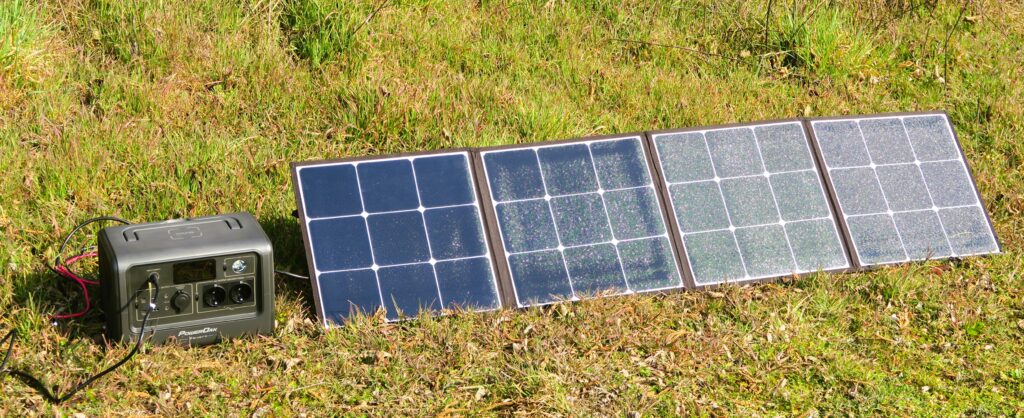 Generatore solare portatile Bluetti EB70 con pannelli fotovoltaici Bluetti SP120