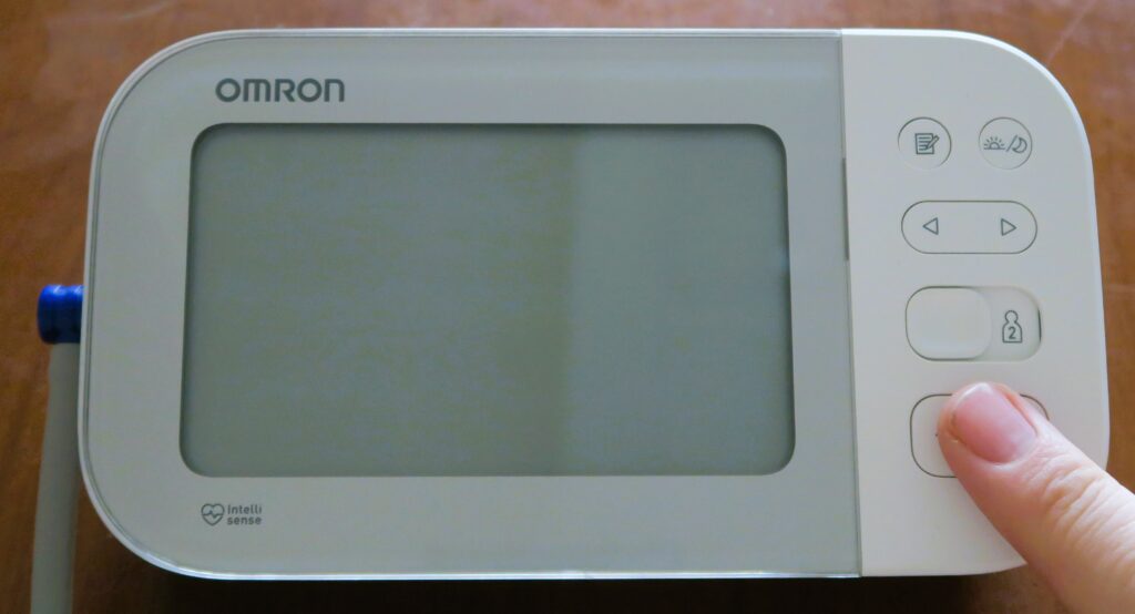 Misurazione della pressione arteriosa con Omron X7 Smart
