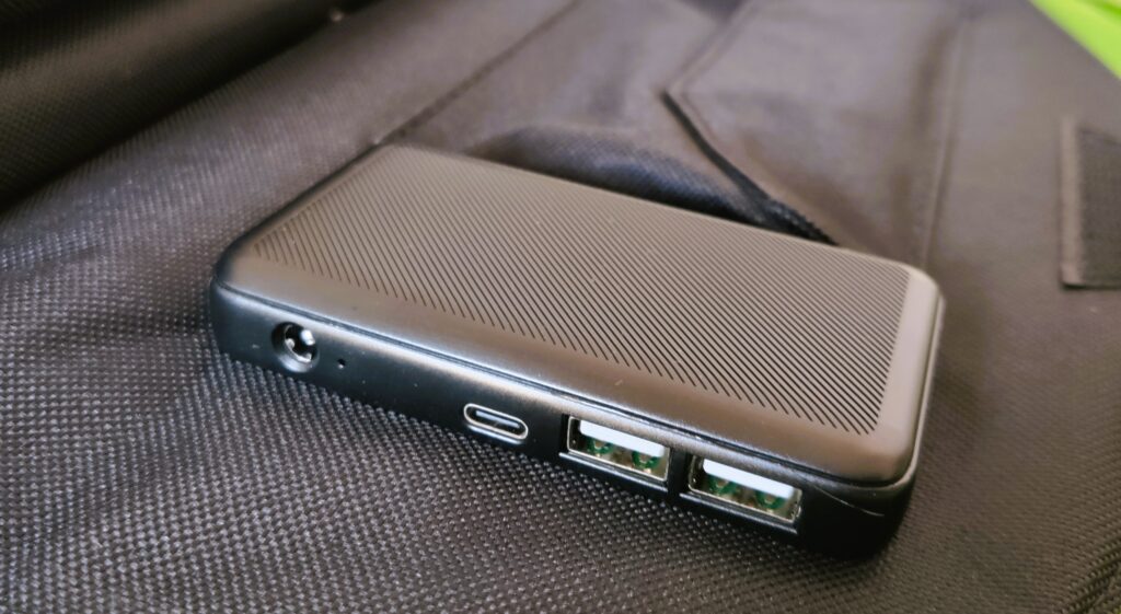 Uscite DC e USB pannello solare portatile Allpowers Sp012